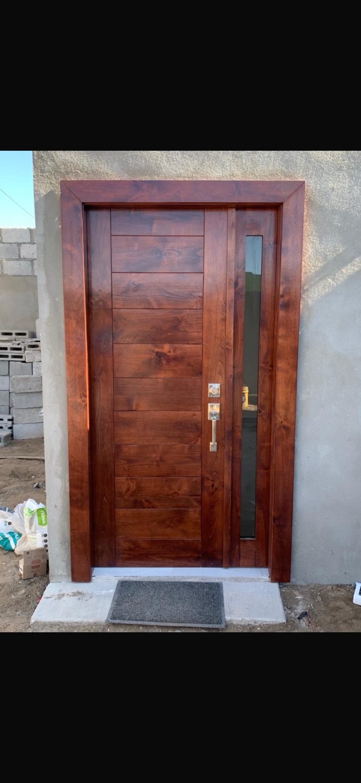 Puerta Principal Alder